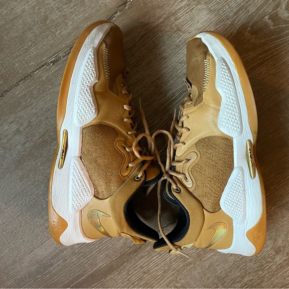 Nike Men’s PG 5 size 13 sneakers wheat color - Picture 4 of 8